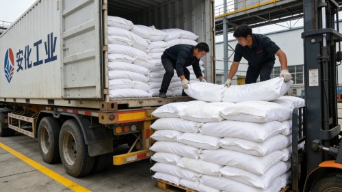 工业级CMC产品叉车装车运输作业现场