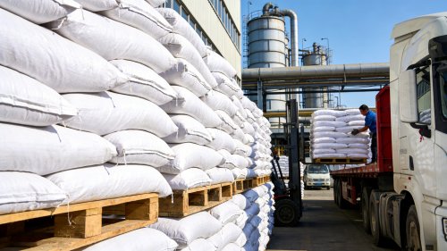 工业级油田羧甲基纤维素用于钻井液的产品装车运输过程